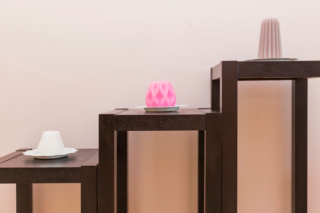 Hallway interior decor things make the apartment very comfortable and warm.