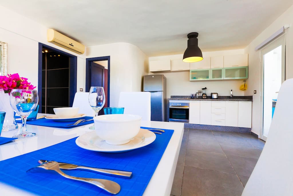 Bright kitchen with colorful details for energizing breakfast and good mood!