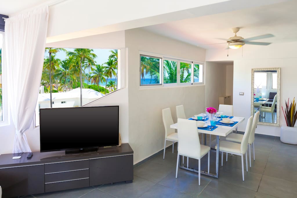 Enjoy a comfortable stay here. The apartment is equipped with everything necessary. Relax on the couch in front of the TV or surf the Internet. FREE WIFI.