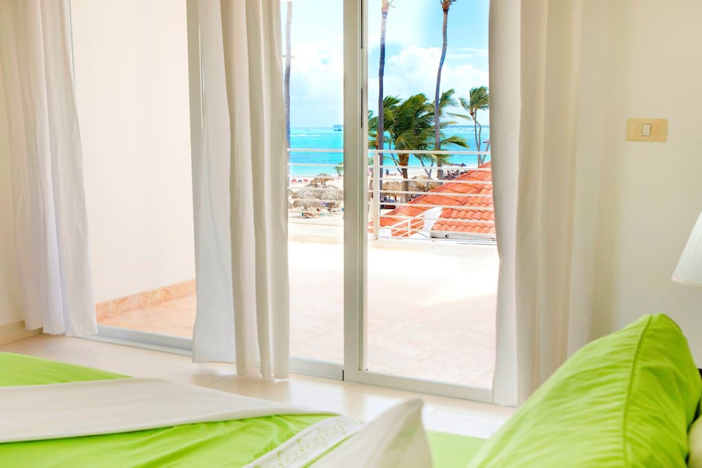 Another balcony with a direct view to the beach