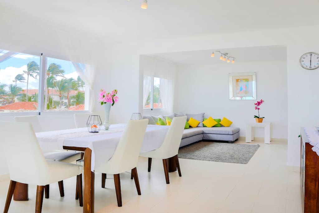 Spacious living room is exactly what some travelers are looking for, and we make it real!