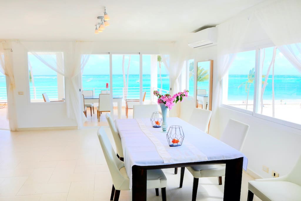 Absolutely gorgeous ocean view! Incomparable! So you'll have your unique vacation and best memories!