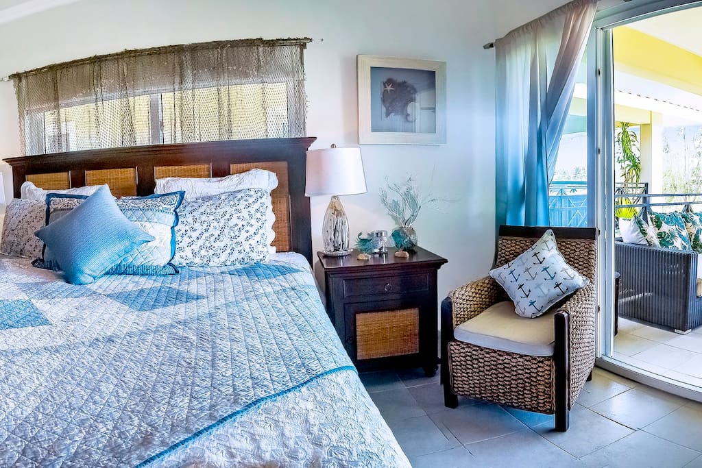 Your bedroom has a nice big bed, a drawer for personal storage, pleasant reading light and en-suite bathroom with all essentials. The room is very bright and cozy due to the big sliding window.