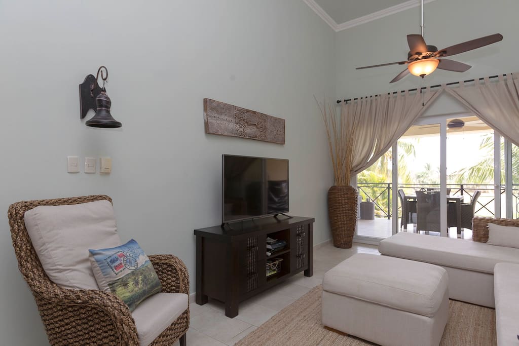 Can't live without TV shows? So, there is a modern TV so that you can enjoy your fun time!