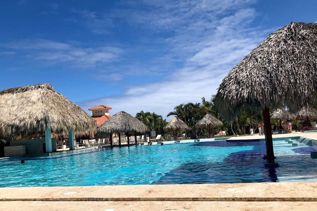 => This fantastic place and a fresh pool are located in the same residence and just a few steps from you! Enjoy your stay. Take a rest and relax. Forget about everything and recharge your batteries.