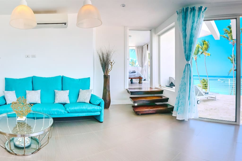 Come and enjoy amazing relaxing atmosphere of this apartment.