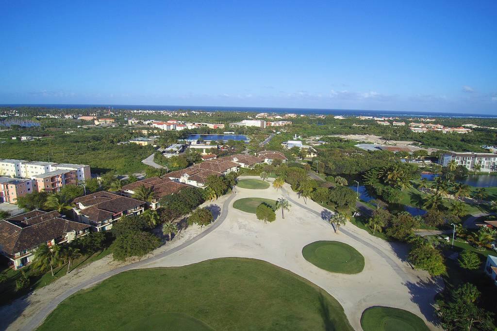 Improve your golf skills on the best course and enjoy the surrounding nature.