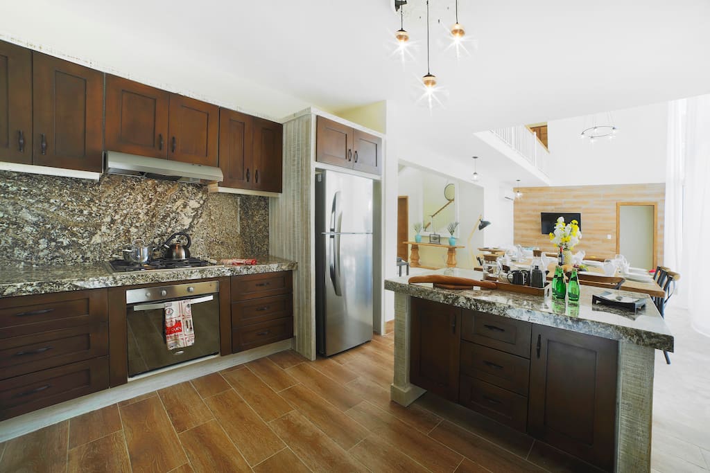 What about cooking something special in this spacious and fully equipped kitchen?