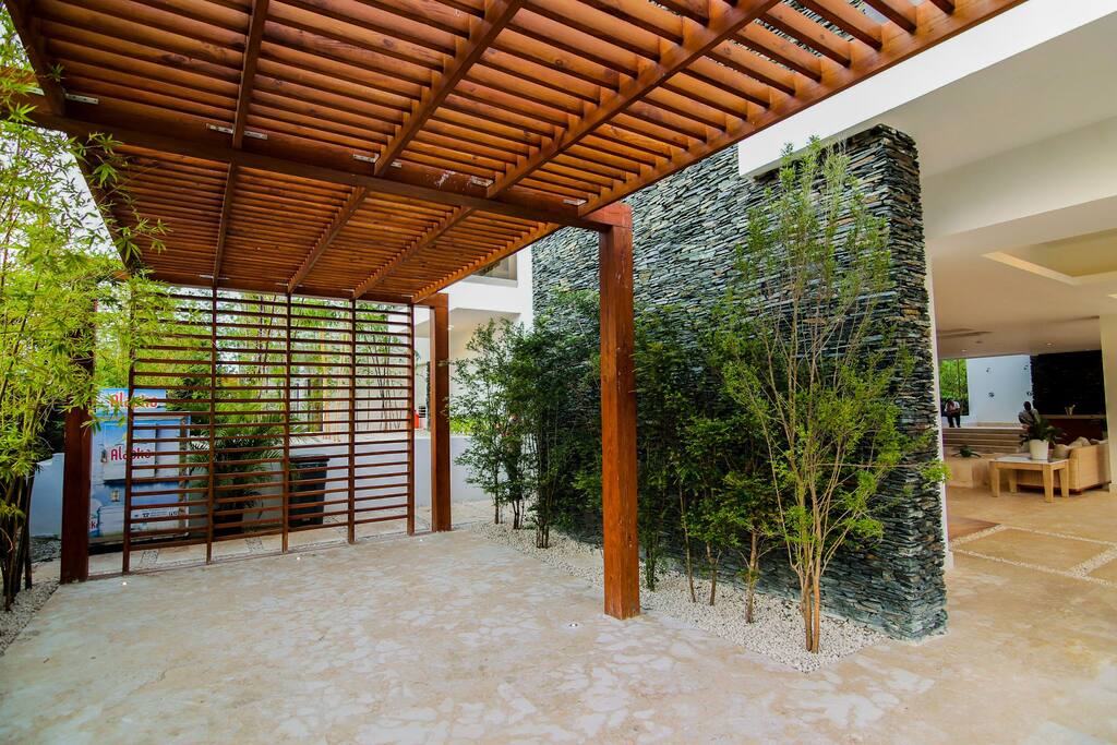 Eye-pleasing vegetable patio will immerse you in a nice relaxing atmosphere!