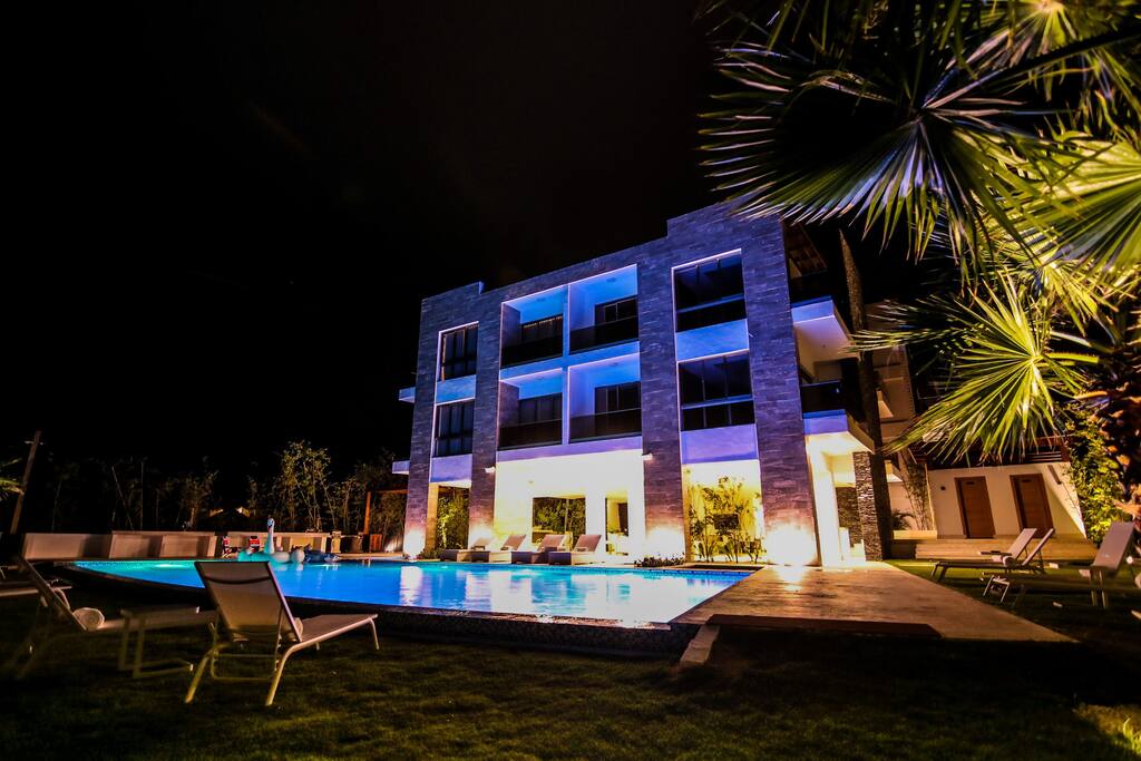 Modern outside night look.