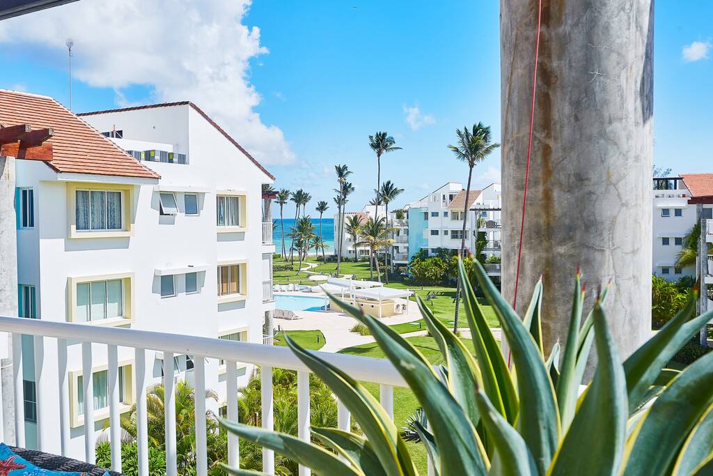 You can see the ocean from the balcony. The beach is really very close.