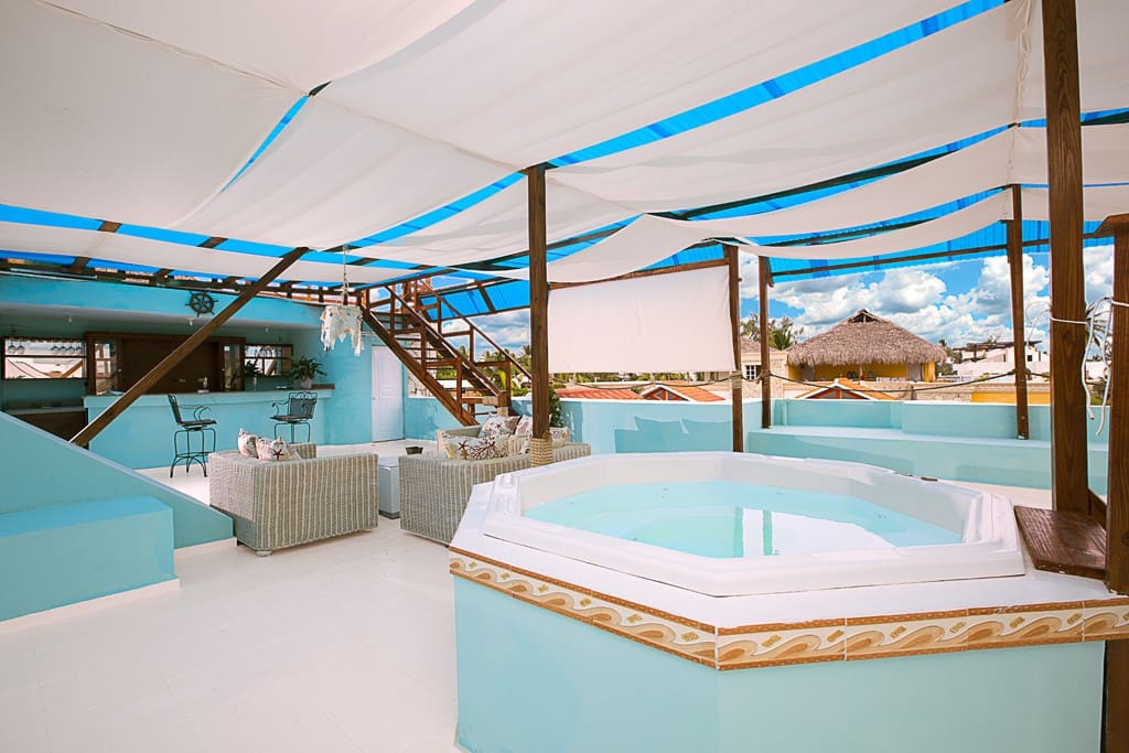 Airbnb verified photo: "There is a special exquisite bar"